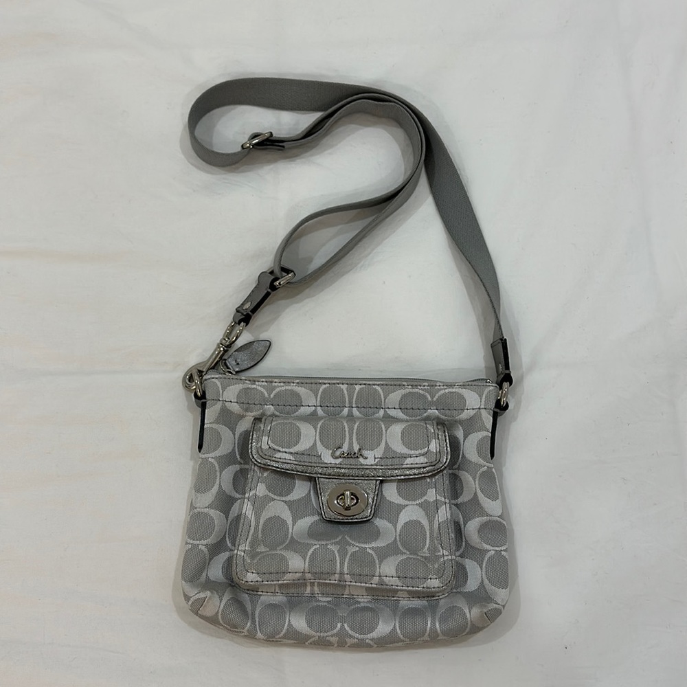 Coach Penelope Signature Turn-lock Crossbody Bag in Silver
